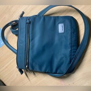 Pacsafe crossbody